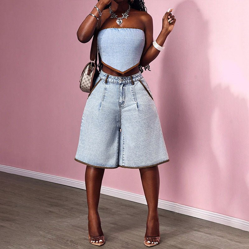 Loose-fitting, pleated denim capri pants