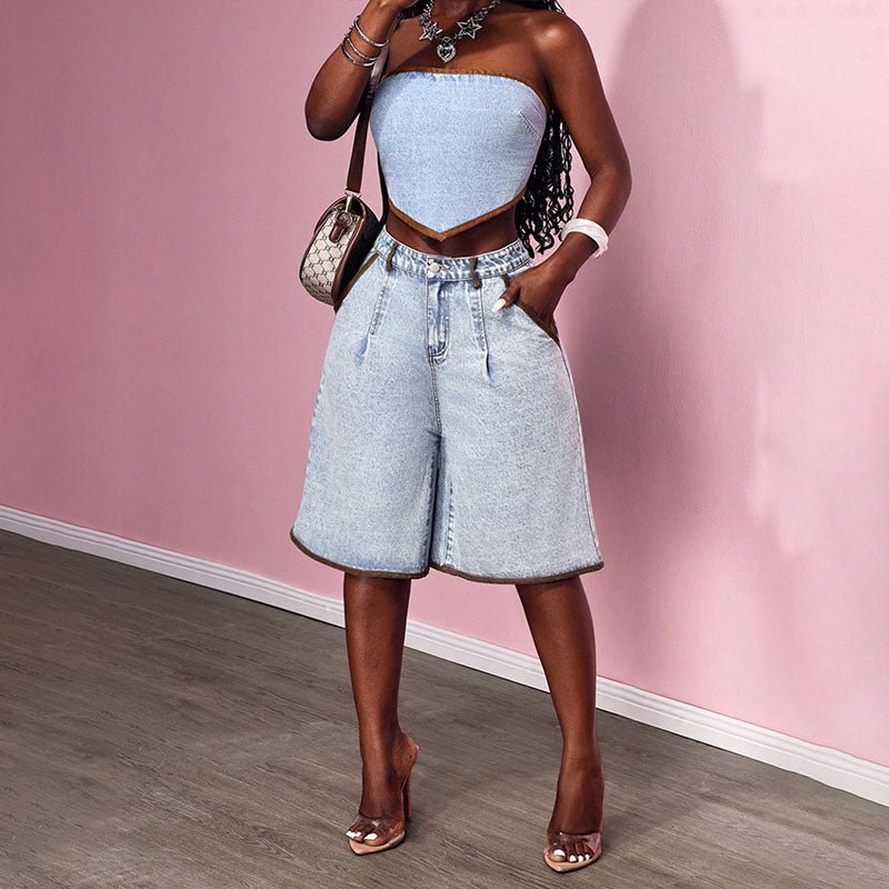 Loose-fitting, pleated denim capri pants