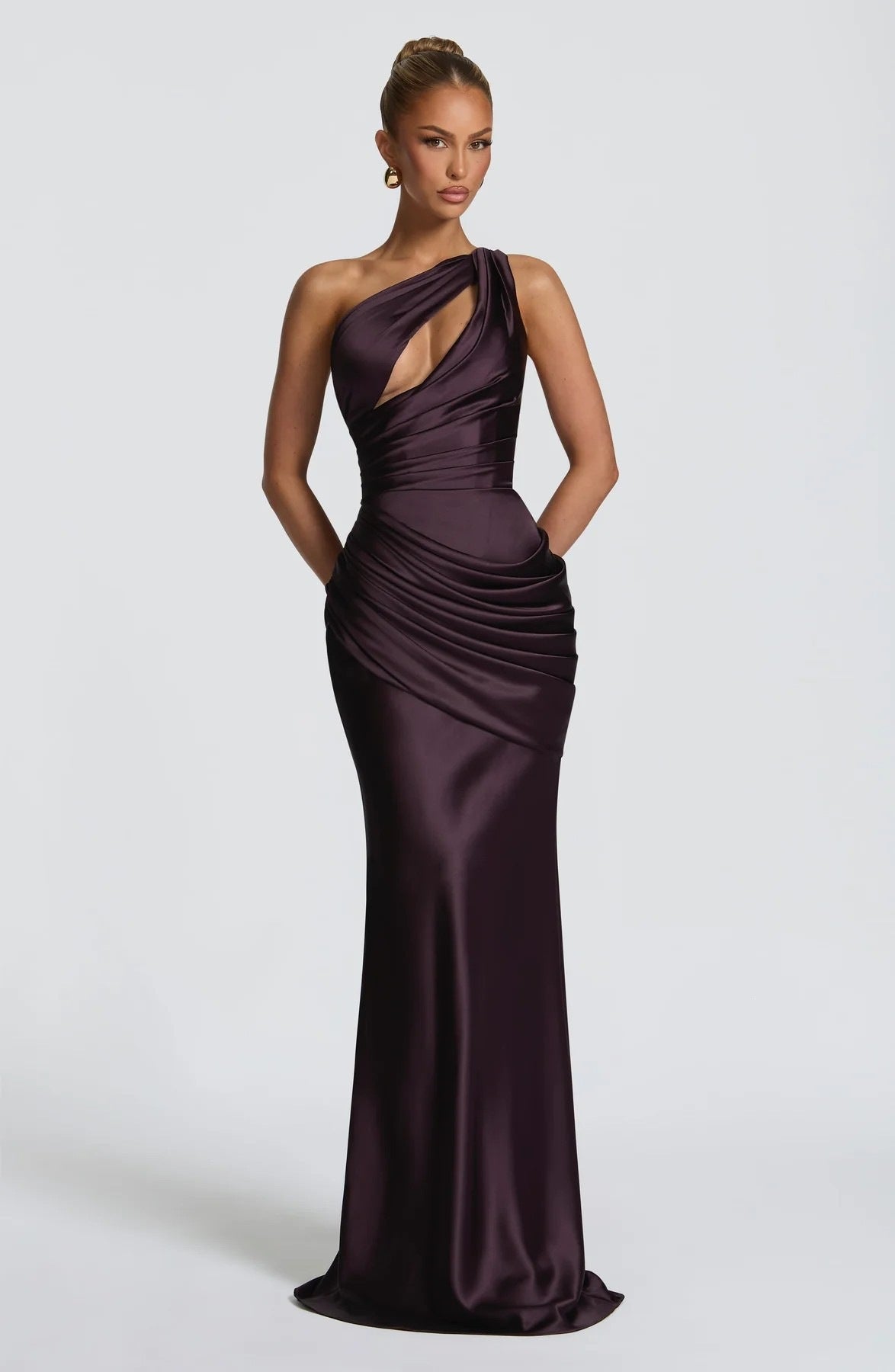 One-Shoulder Mermaid Evening Gown With Fitted Waist