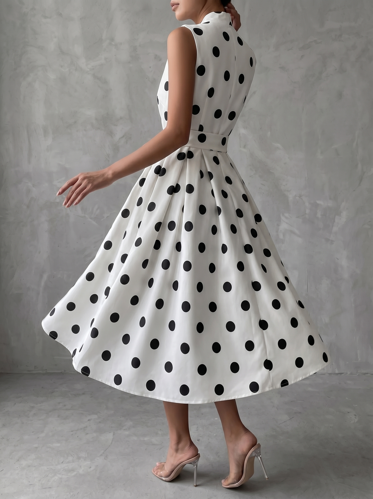 Black‑and‑White Classic Polka Dot French Sleeveless Midi Dress