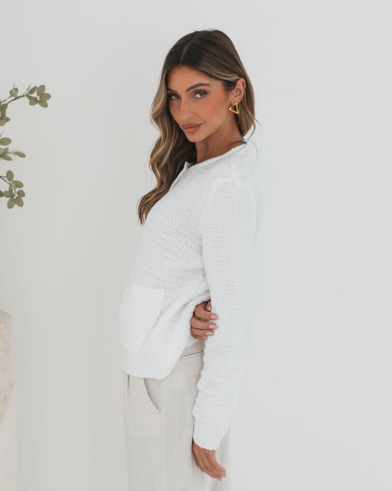 Anora White Cardigan