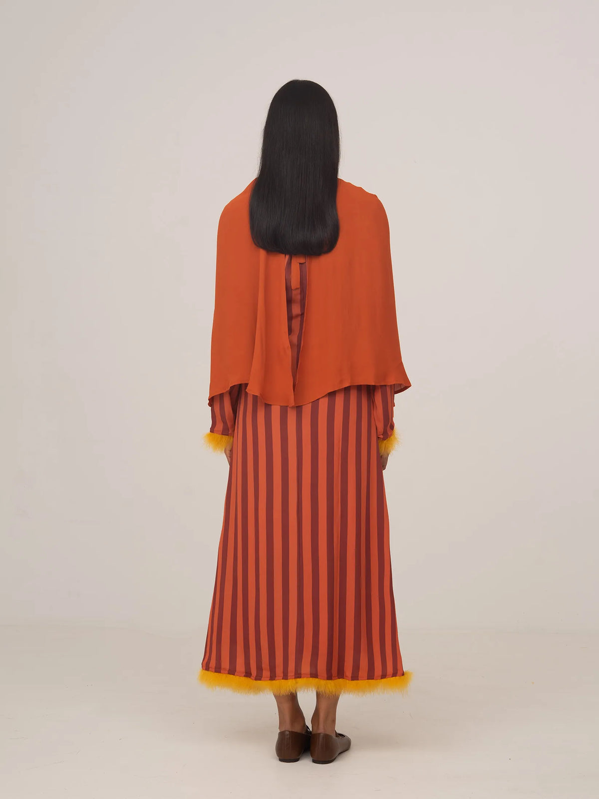 Colombina Orange Occasion Cape