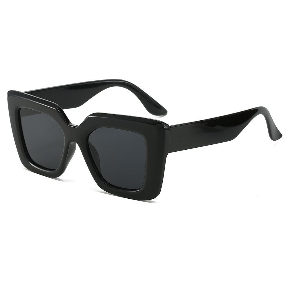 Minimalist and stylish square sunglasses
