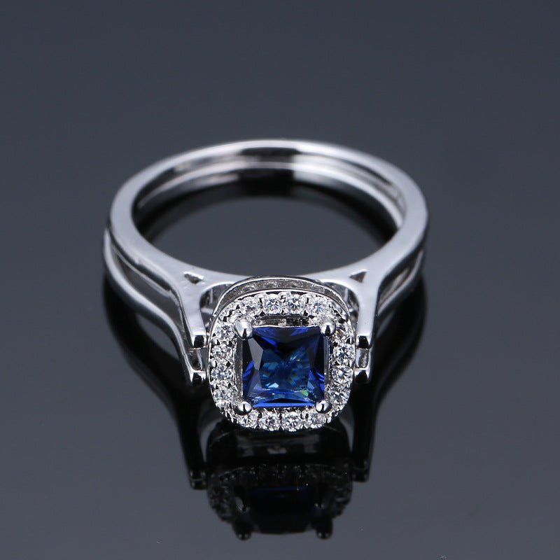 Double-ring square main stone ring