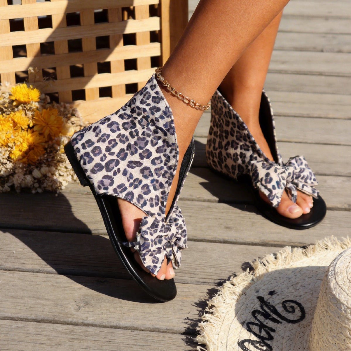 Bow-detail flat boot-style sandals