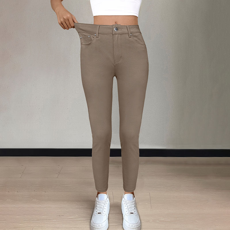 High-waisted stretchy skinny jeans