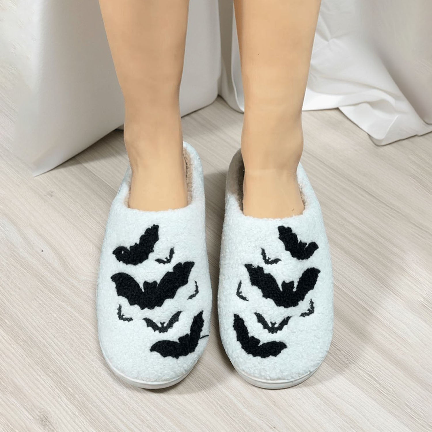 Halloween-patterned plush home slippers