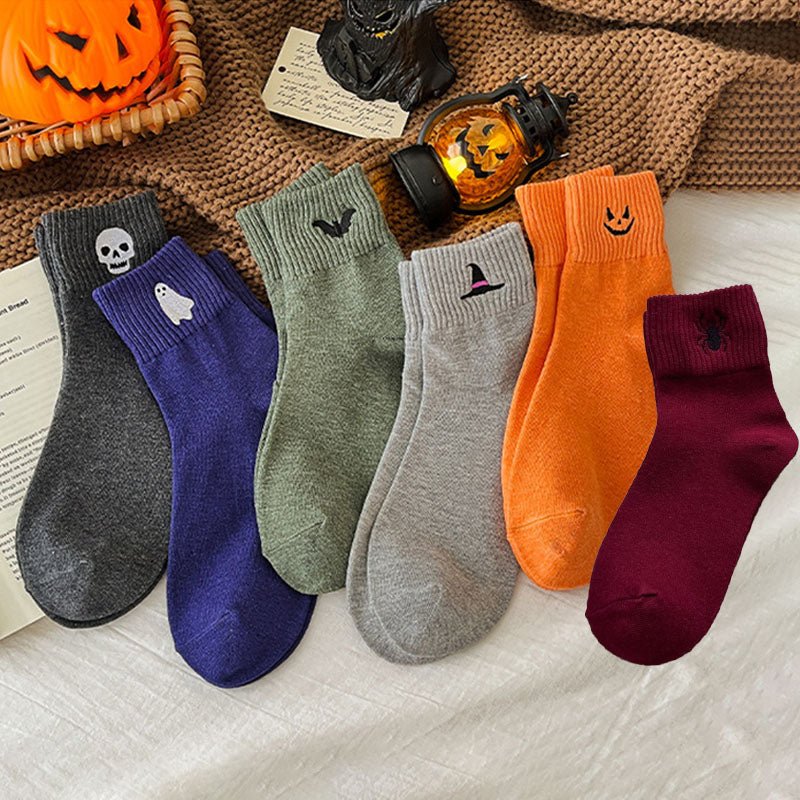 Halloween-themed cartoon thickened mid-calf socks